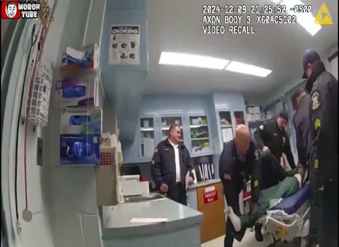 Video :Prison guards accused of killing a shackled prisoner